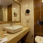 Imperial Park Hotel 4*