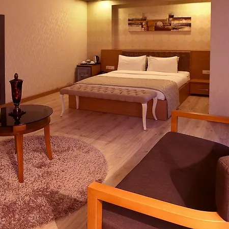 Imperial Park Hotel 4*