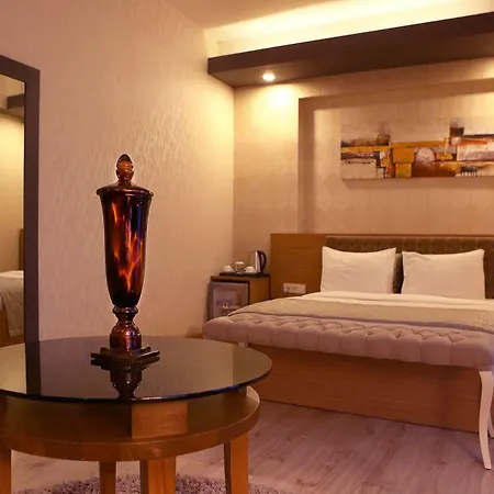 Imperial Park קוג'לי